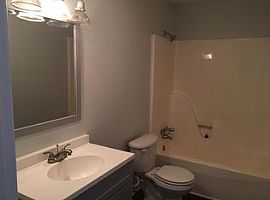 126 Oakmont Dr, Greenville, Nc 27858 3 Beds 2 Baths 1,265 Sqft in Greenville, NC (Photo 7 of 9)