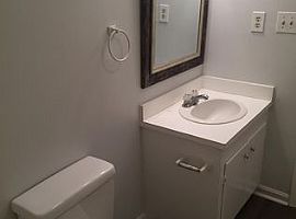 126 Oakmont Dr, Greenville, Nc 27858 3 Beds 2 Baths 1,265 Sqft in Greenville, NC (Photo 8 of 9)