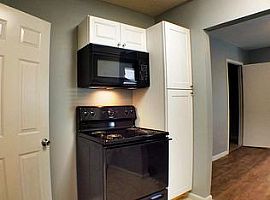 2613 Winbern St, Houston, Rent 550 Deposit 550 Total 1100 in Houston, TX (Photo 2 of 6)