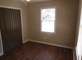 141 Glenn Rd, Greenville, Rent 500 Deposit 500 Total 1000 in Greenville, SC (Photo 6 of 9)