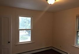 30 Wheeler St, Waterbury, Ct 06704 in Waterbury, CT (Photo 4 of 7)