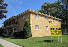 5600 N 95th St Apt 3, Milwaukee, Wi 53225 in Milwaukee, WI