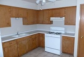 5600 N 95th St Apt 3, Milwaukee, Wi 53225 in Milwaukee, WI (Photo 6 of 6)