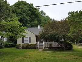 213 Forestdale Dr, Jamestown Rent 500 Deposit 500 Total 1000 in Jamestown, NC