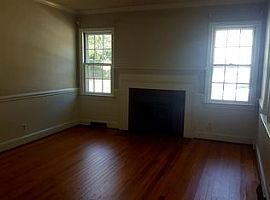 213 Forestdale Dr, Jamestown Rent 500 Deposit 500 Total 1000 in Jamestown, NC (Photo 4 of 7)