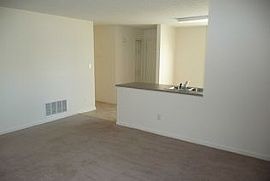  9105 Kentucky Ave, Louisville, Ky 40291 2 Beds 2 Baths 925 Sqf in Louisville, KY (Photo 3 of 4)