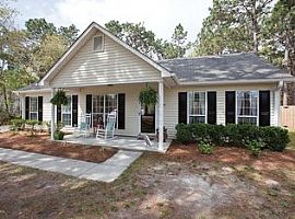  715 Navaho Trl, Wilmington, Nc 28409 3 Beds 2 Baths 1,200 Sqft in Wilmington, NC (Photo 2 of 4)