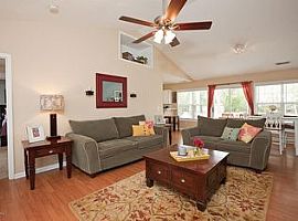  715 Navaho Trl, Wilmington, Nc 28409 3 Beds 2 Baths 1,200 Sqft in Wilmington, NC (Photo 3 of 4)