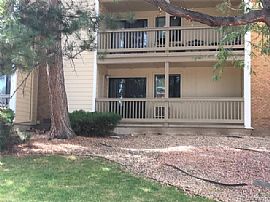 Beautiful Spacious  2-Bedroom, 1 Bathroom, Open Floor Plan in Aurora, CO