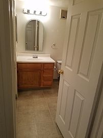 Beautiful Spacious  2-Bedroom, 1 Bathroom, Open Floor Plan in Aurora, CO (Photo 8 of 12)