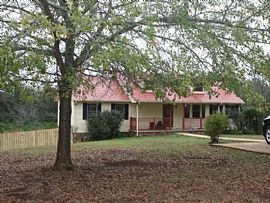 726 Arrowhead Ln, Talladega, Al 35160 in Talladega, AL