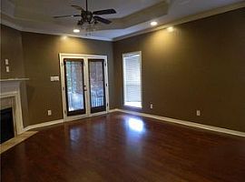 1009 Linlen Ave, Mobile, Al 36609 in Mobile, AL (Photo 6 of 9)