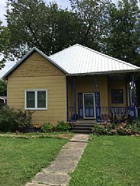  303 N Maple St, Lebanon, Tn 37087 2 Beds 1 Bath 1,236 Sqft in Lebanon, TN