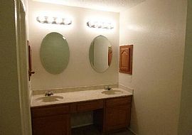 Immaculate Charming 3 Bedroom,2 Baths in San Antonio, TX (Photo 5 of 6)