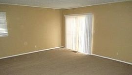  2448 Wayne St Sw, Marietta, Ga 30060 4 Beds 2 Baths 1,616 Sqft in Marietta, GA (Photo 4 of 4)