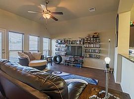 110 Doe Run Dr, Huntsville, Tx 77320 (747) 444-3766 in Huntsville, TX (Photo 9 of 10)