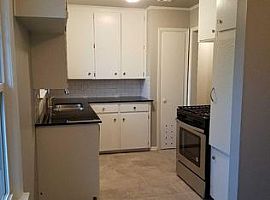  9155 E Latimer Ct, Tulsa, Ok in Tulsa, OK (Photo 2 of 5)