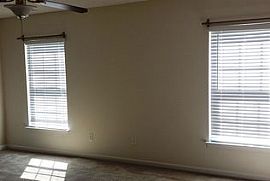 405 Freshwater Dr, Columbia, Sc 29229  (747) 444-3766 in Columbia, SC (Photo 4 of 9)