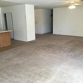 Gorgeous and Charming 3 Bedroom, 2 Bath in Phoenix, AZ (Photo 6 of 12)