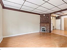 808 S 6th St # 1a, Philadelphia (747) 444-3766 in Philadelphia, PA (Photo 2 of 4)