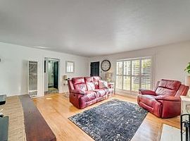 521 Roosevelt St Napa, Ca 94558  (747) 444-3766 in Napa, CA (Photo 3 of 4)