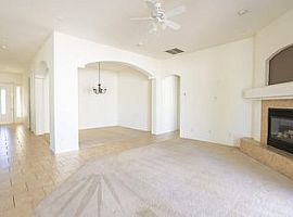 8752 W Frier Dr, Glendale, Az 85305 in Glendale, AZ (Photo 2 of 10)