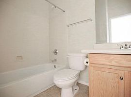 8752 W Frier Dr, Glendale, Az 85305 in Glendale, AZ (Photo 3 of 10)