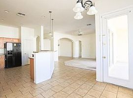 8752 W Frier Dr, Glendale, Az 85305 in Glendale, AZ (Photo 6 of 10)