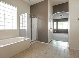 8752 W Frier Dr, Glendale, Az 85305 in Glendale, AZ (Photo 7 of 10)