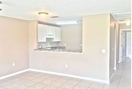 727 Leopard Ct, Kissimmee, Fl in Kissimmee, FL (Photo 3 of 6)