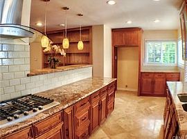 4 Bedrooms ,2 Bathrooms,2002 Sqft in Torrance, CA (Photo 4 of 6)