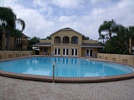 2 Br/ 2 Ba Condo 2nd Fl Overlooks Golf Course. in Sarasota, FL