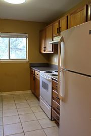 2 Br/ 2 Ba Condo 2nd Fl Overlooks Golf Course. in Sarasota, FL (Photo 3 of 12)