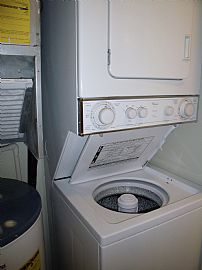 2 Br/ 2 Ba Condo 2nd Fl Overlooks Golf Course. in Sarasota, FL (Photo 7 of 12)