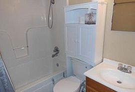 4902 Griffith Dr Nw, Huntsville, Al 35810 3 Beds 1 Bath 864 Sqf in Huntsville, AL (Photo 8 of 8)