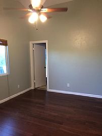 5535 W Willow Ave, Glendale, Az 85304 3 Beds 2 Baths 1,169 Sqft in Glendale, AZ (Photo 3 of 9)