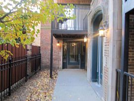 627 1/2 W Arlington Pl # 2, Chicago in Chicago, IL