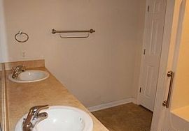 1 Travertine Cir, Savannah, Ga 31419 2 Beds 2 Baths 1,268 Sqft in Savannah, GA (Photo 3 of 11)