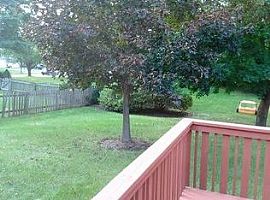 1933 Stanford Dr, Naperville, Il 60565 3 Beds 2 Baths 1,123 Sqf in Naperville, IL (Photo 1 of 12)