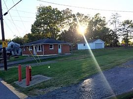 30 Upper St, Winchester, Ky 40391 3 Beds 1 Bath 1,025 Sqft in Winchester, KY (Photo 1 of 11)