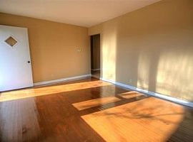 30 Upper St, Winchester, Ky 40391 3 Beds 1 Bath 1,025 Sqft in Winchester, KY (Photo 9 of 11)