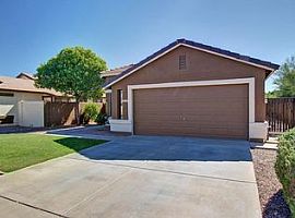 3327 E Woodside Way Gilbert, Az 85297  (747) 444-3766 in Gilbert, AZ (Photo 3 of 4)