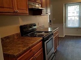 Remarkable Home  in Union City, GA (Photo 4 of 5)