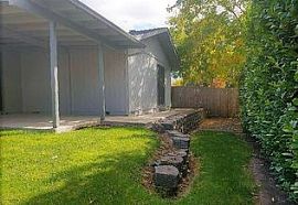 3081 Bron Cir, Medford, Or 97504 3 Beds 2 Baths 1,500 Sqft in Medford, OR (Photo 2 of 6)