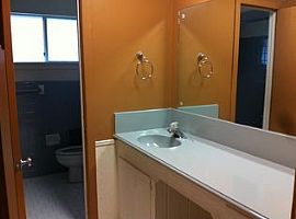 8910 Rowan Ln, Houston, Tx 77036 3 Beds 2 Baths 1,707 Sqft in Houston, TX (Photo 11 of 12)