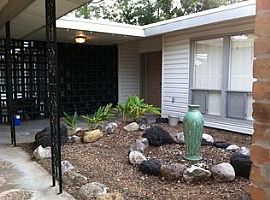 8910 Rowan Ln, Houston, Tx 77036 3 Beds 2 Baths 1,707 Sqft in Houston, TX (Photo 3 of 12)