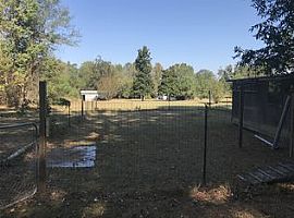 12037 Highway 35, Benton, Ar 72015 2 Beds 1.5 Baths 1,168 Sqft in Benton, AR (Photo 6 of 9)