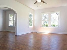 219 W Main St, Bellville in Bellville, TX (Photo 6 of 12)