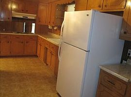  14 Tall Oaks Dr, Greenville, Sc 29611 3 Beds 2 Baths 1,531 Sqf in Greenville, SC (Photo 2 of 4)