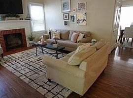  4006 Alton Rd, Saint Matthews, Ky 40207 3 Beds 2 Baths 1,151 S in Saint Matthews, KY (Photo 3 of 4)